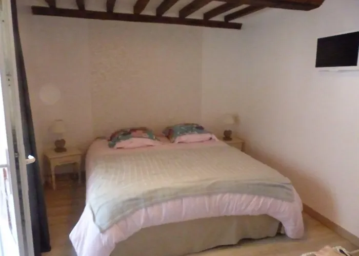 D'hotes Logis De Saint Jean Bed & Breakfast Bayeux