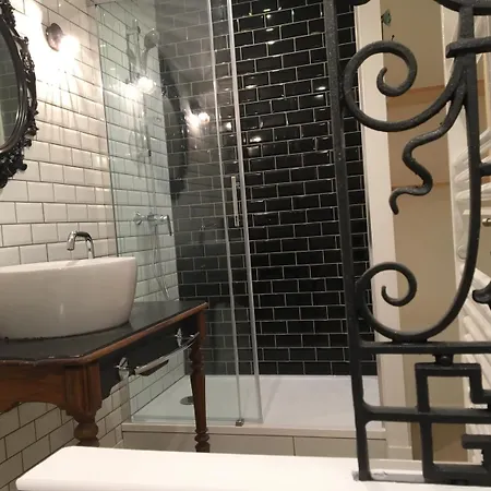 D'hotes Logis De Saint Jean 住宿加早餐酒店 3*