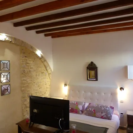 D'hotes Logis De Saint Jean 贝叶