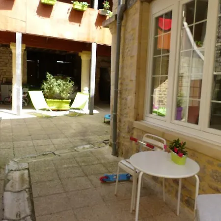 D'hotes Logis De Saint Jean 贝叶