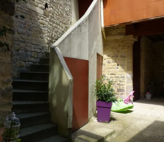 Bed & Breakfast D'hotes Logis De Saint Jean 3*